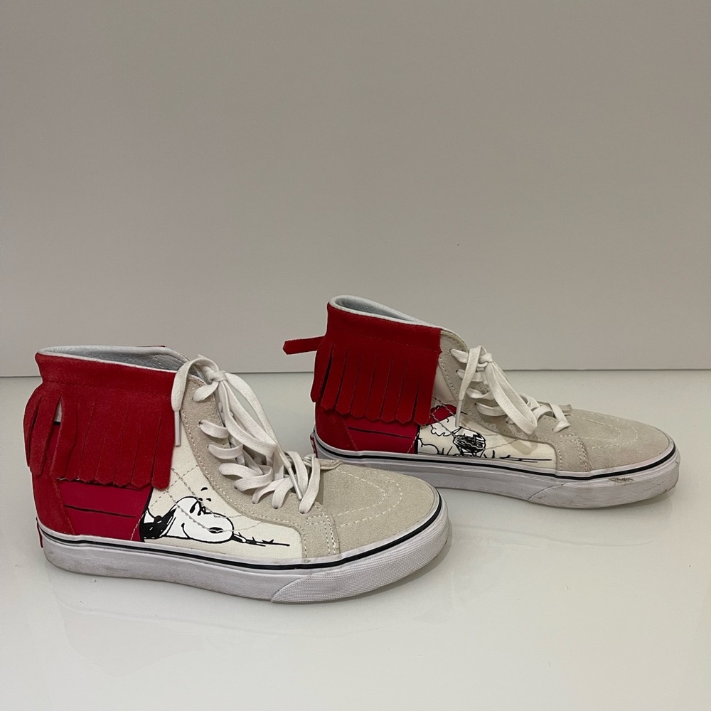 Vans Snoopy Dog High Tops Fringe